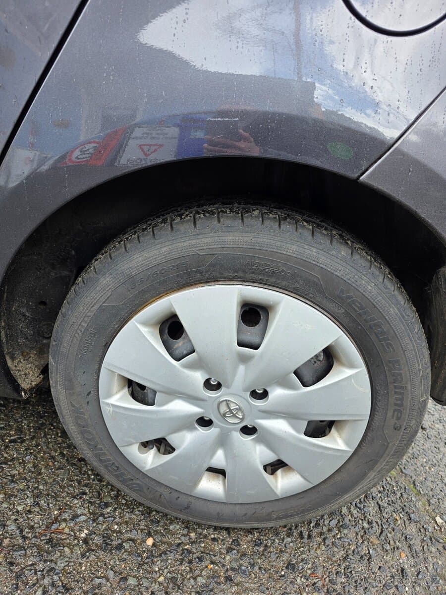 Toyota YARIS - 5