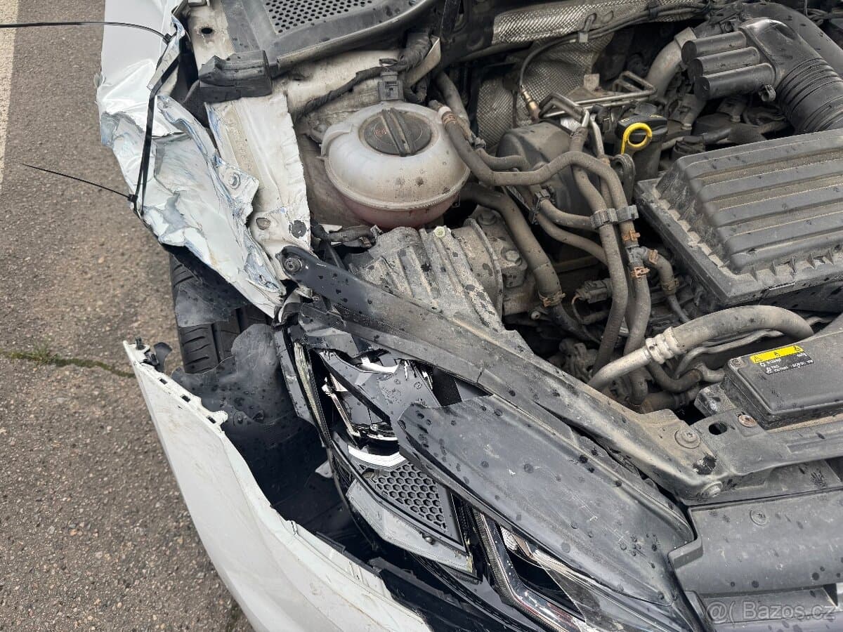 Volkswagen GOLF - 5