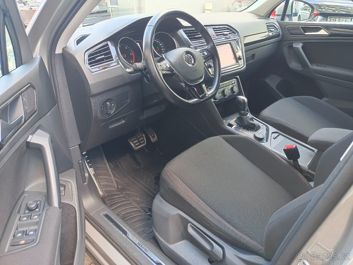 2017 Volkswagen TIGUAN - 5