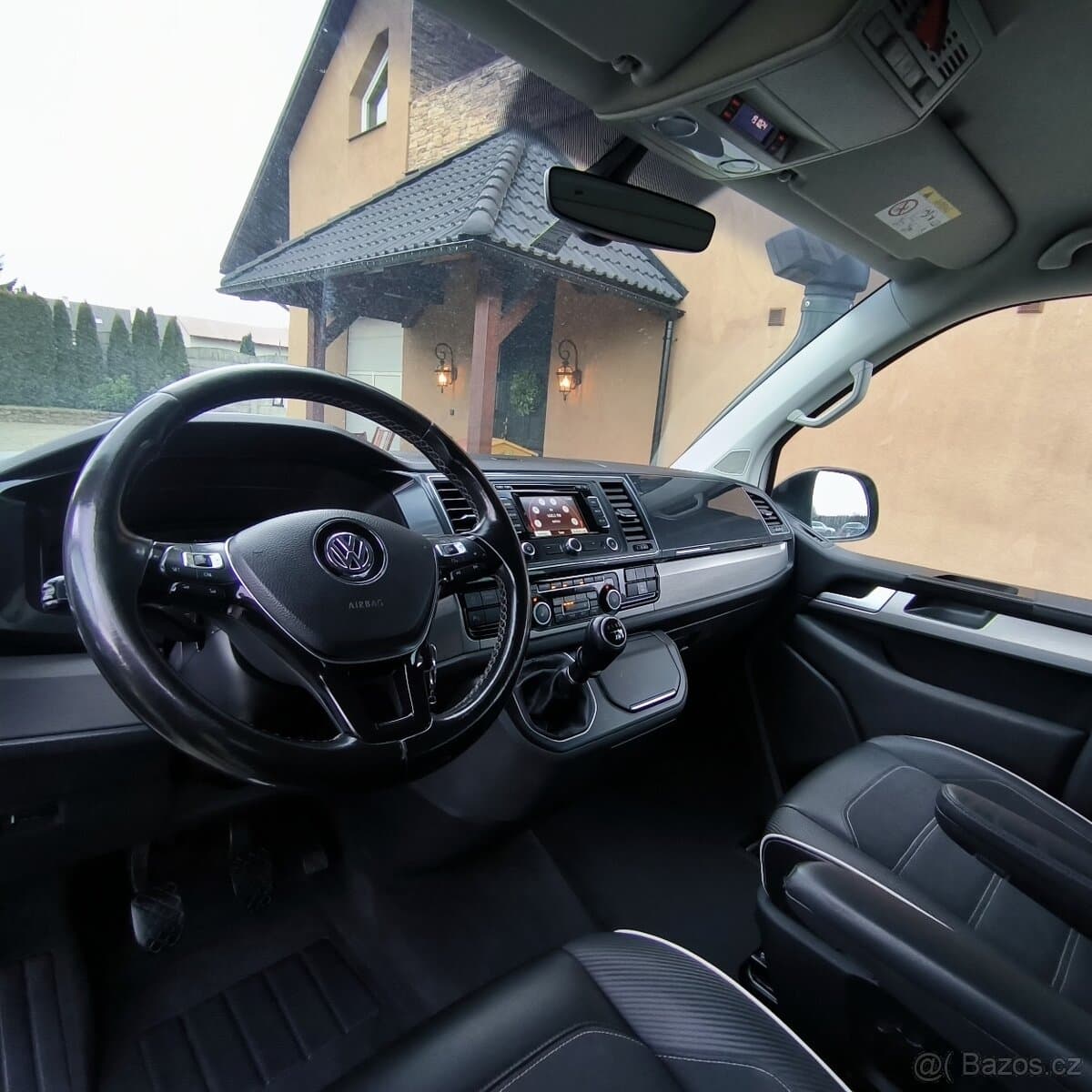 Volkswagen MULTIVAN - 5