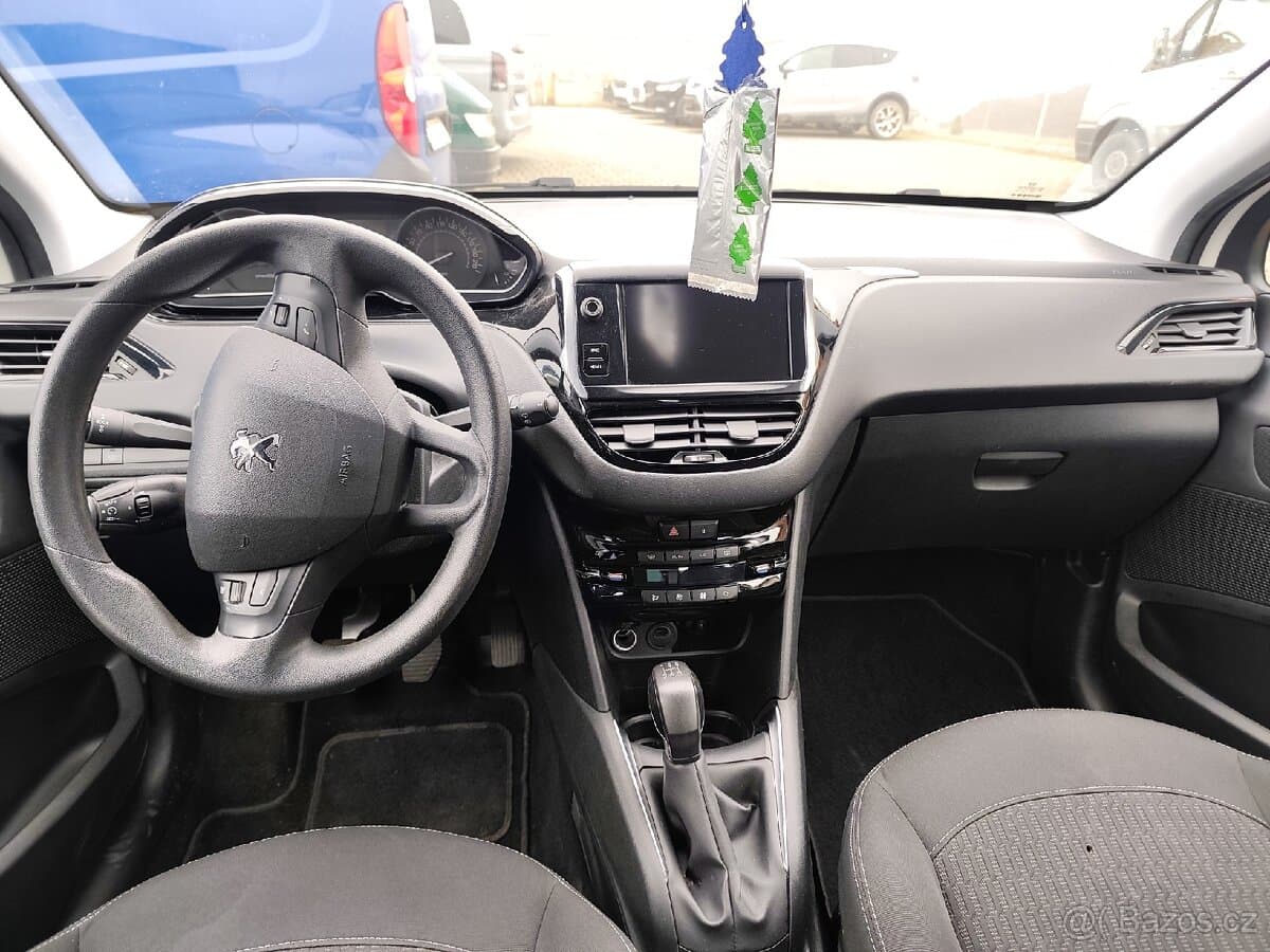 2019 Peugeot 208 - 5