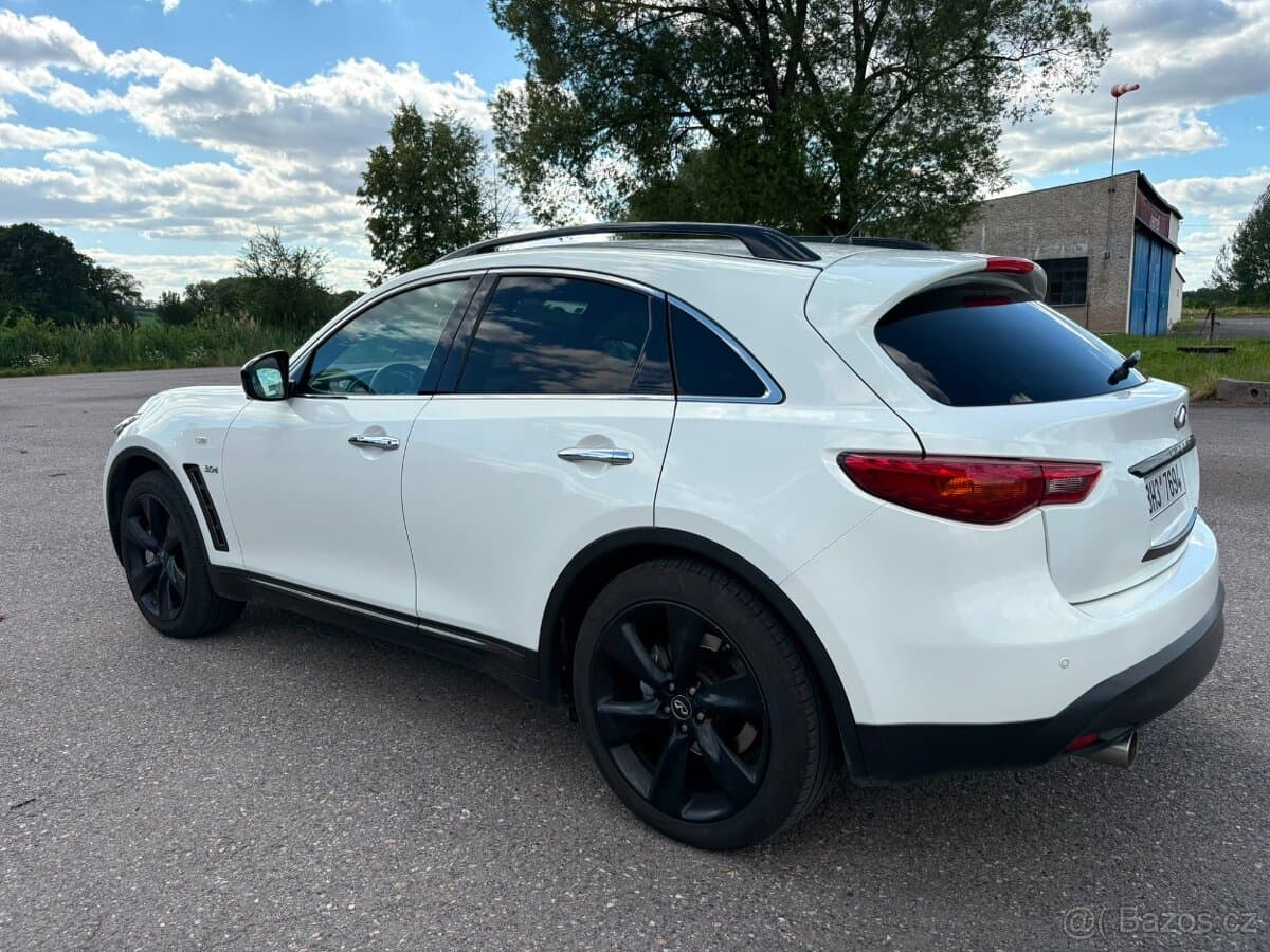 2015 Infiniti QX70 - 5