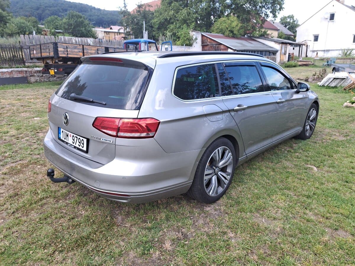 2015 Volkswagen PASSAT - 5