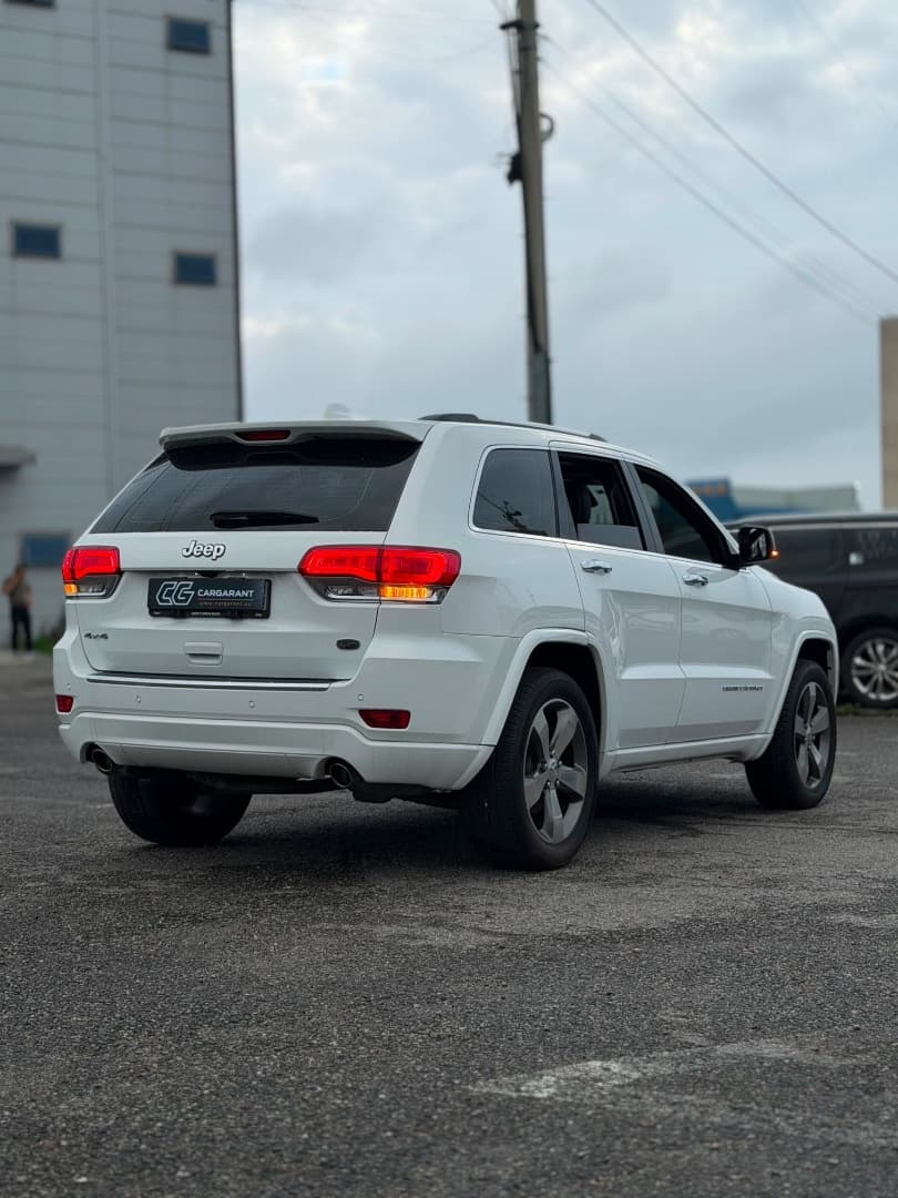 2017 Jeep CHEROKEE - 5