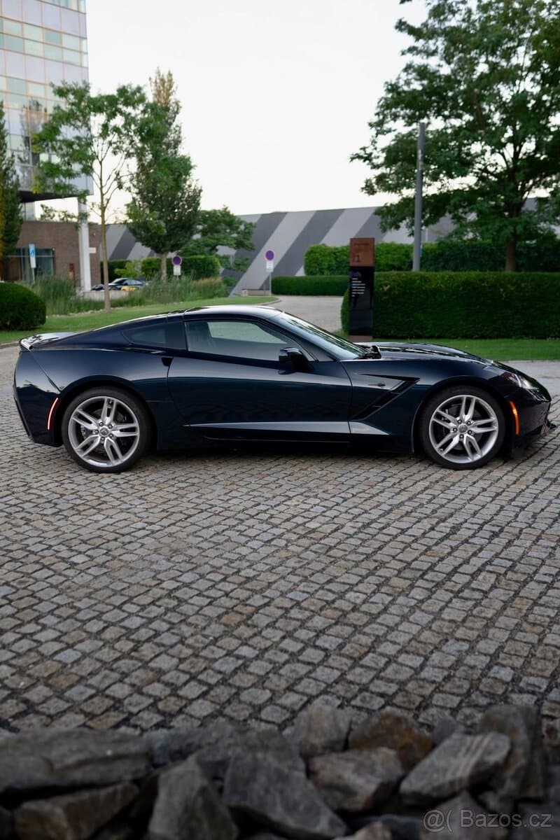 2015 Chevrolet CORVETTE - 5