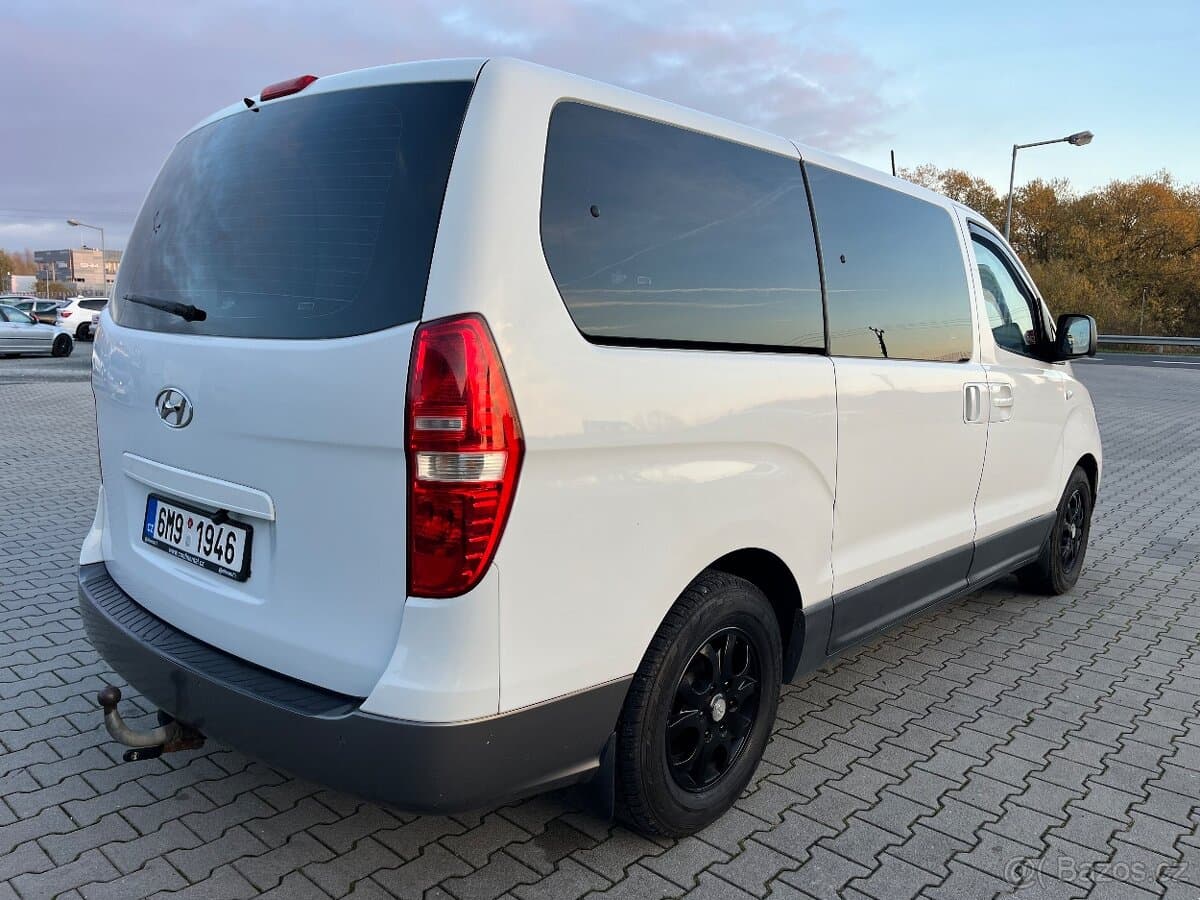 2011 Hyundai H-1 - 5