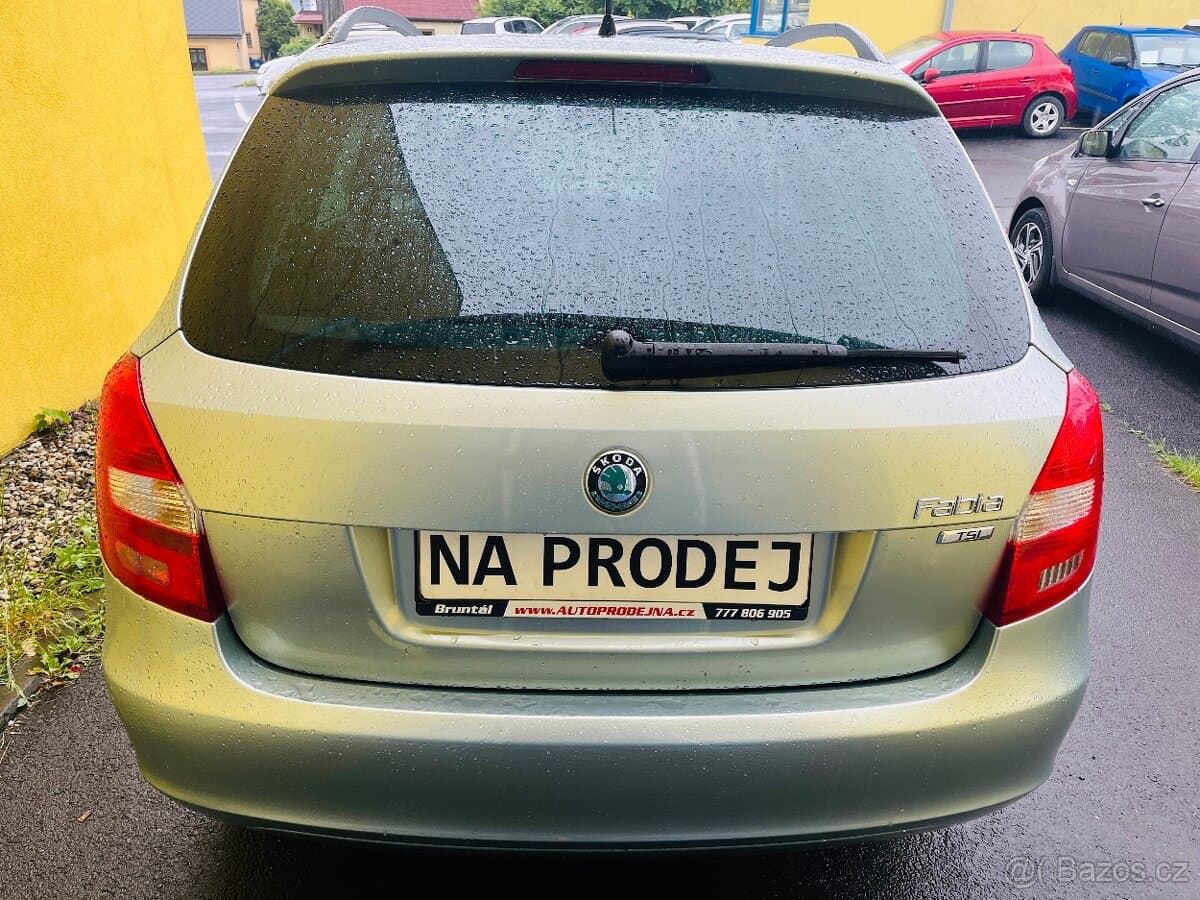 2011 Škoda FABIA - 5
