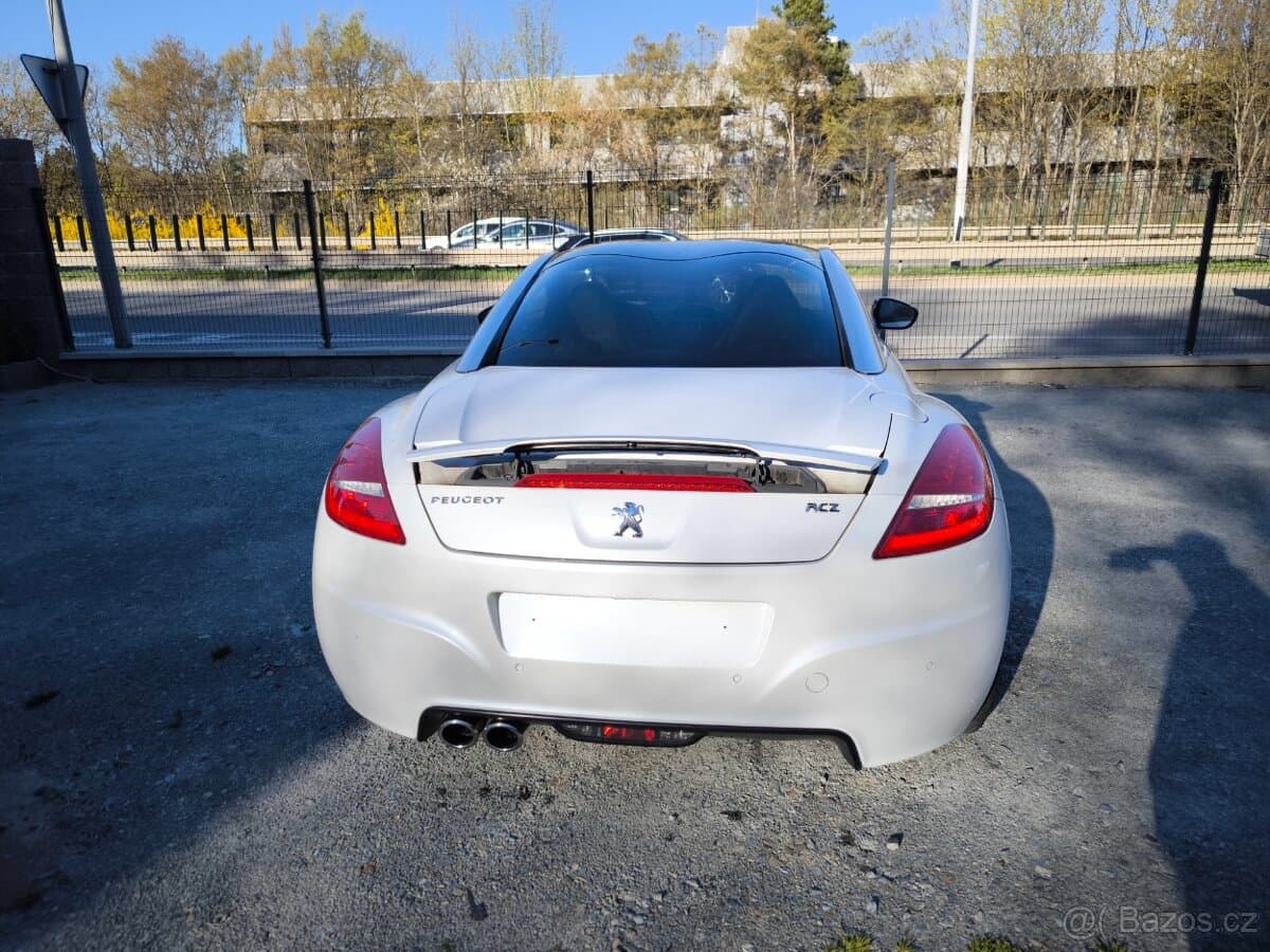 2010 Peugeot RCZ - 5