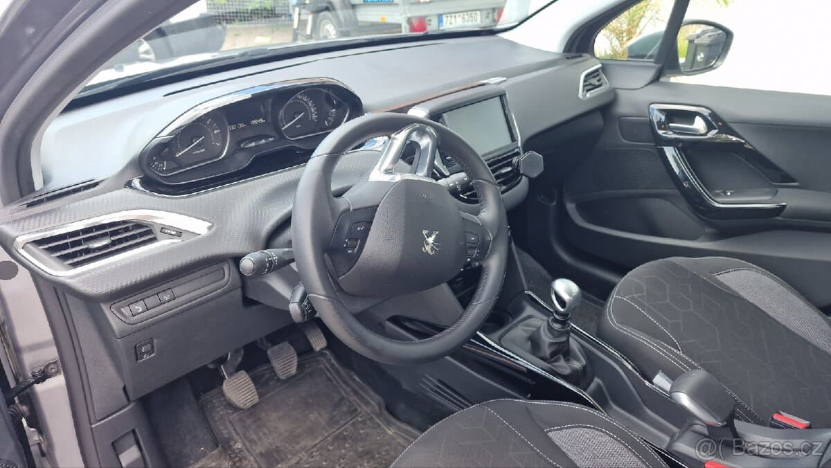 2019 Peugeot 2008 - 5
