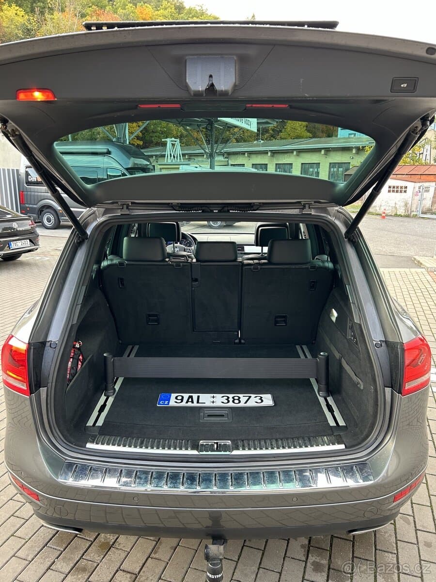 2013 Volkswagen TOUAREG - 5