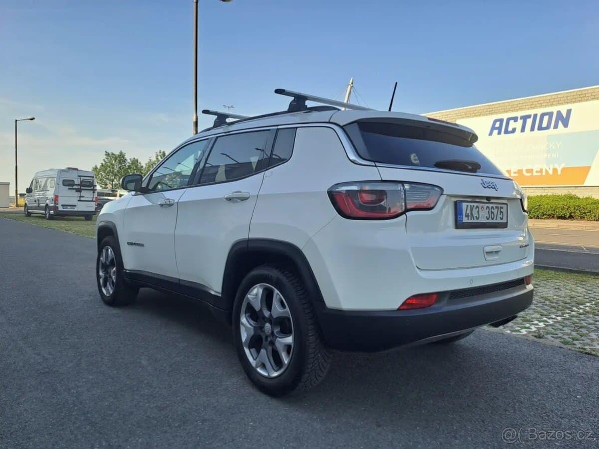 2019 Jeep COMPASS - 5