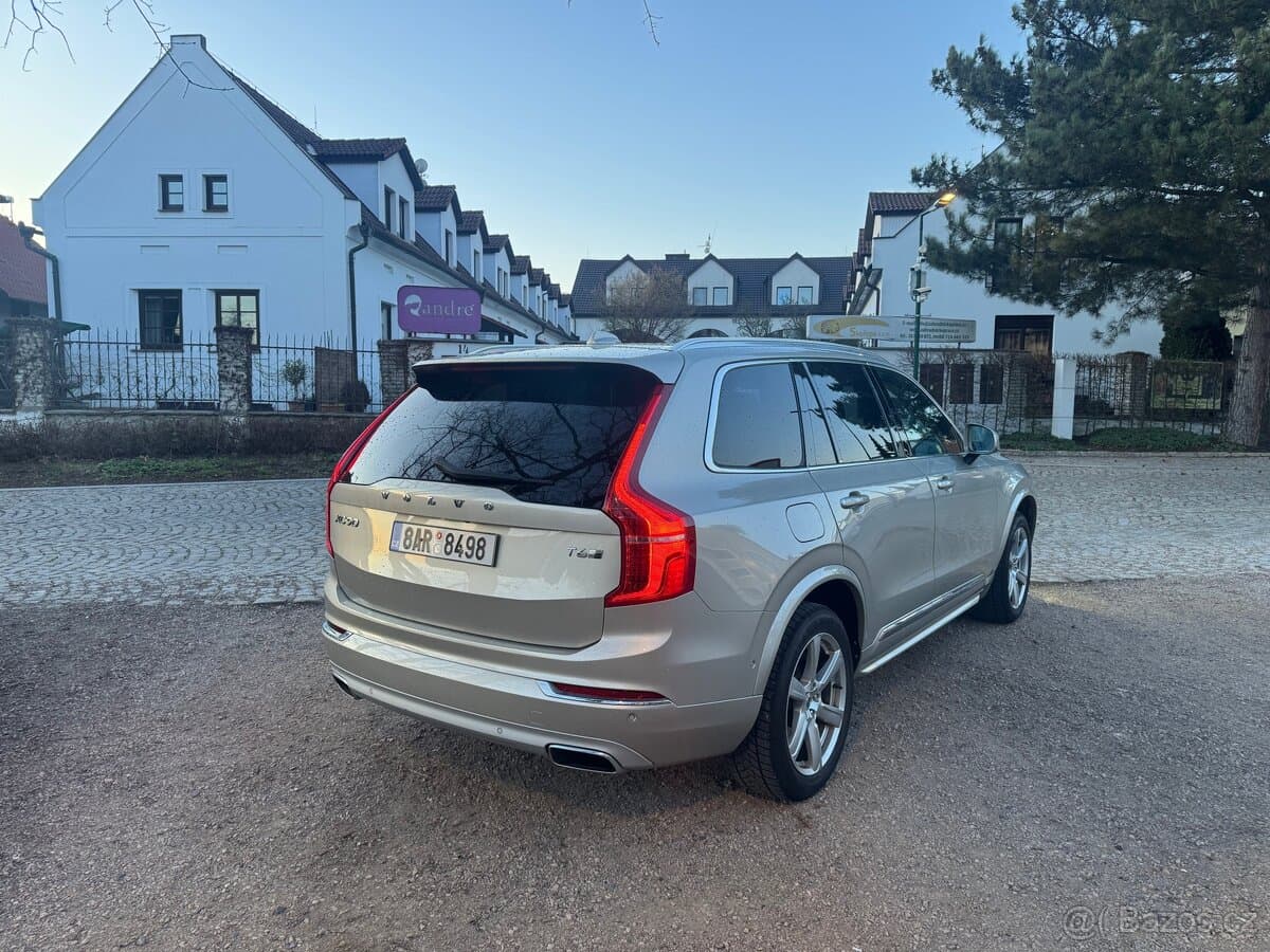 Volvo XC90 - 5