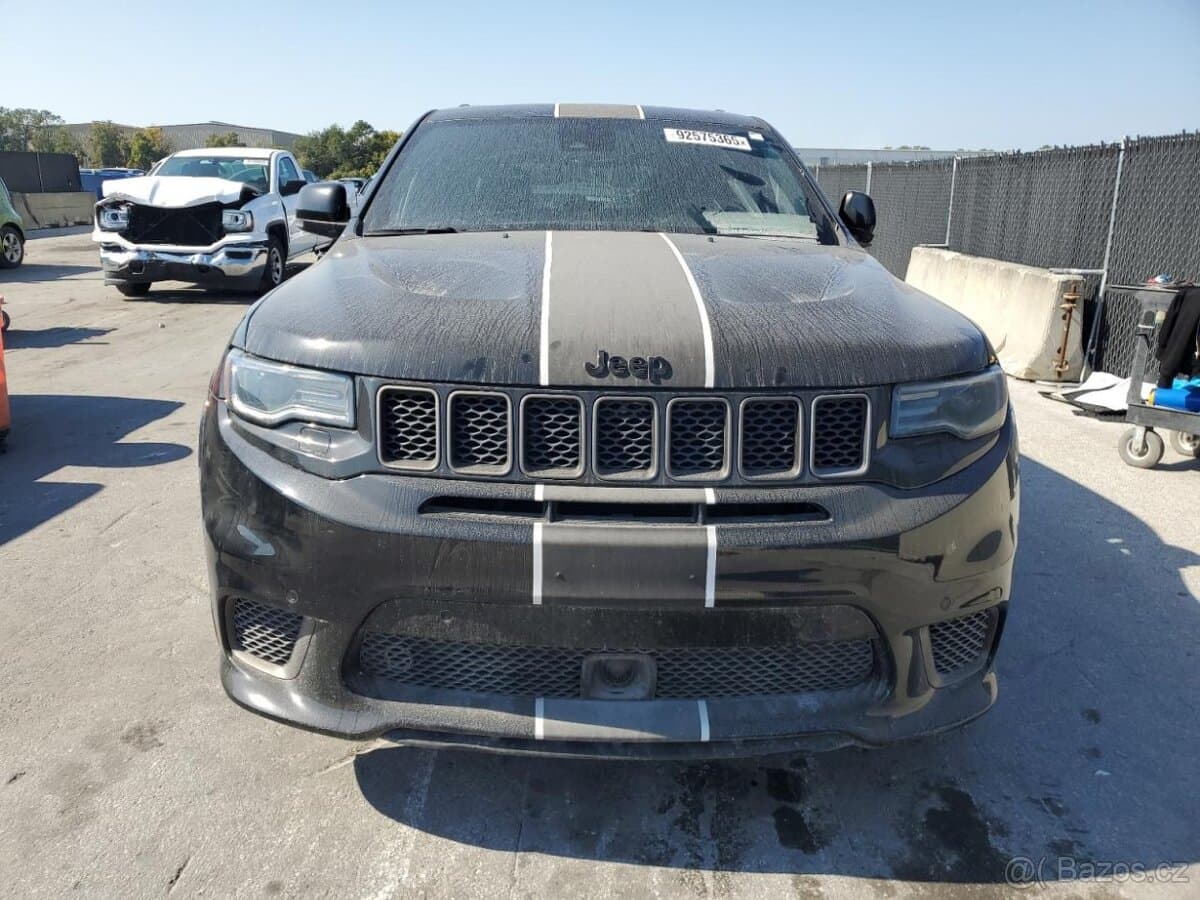 2018 Jeep CHEROKEE - 5