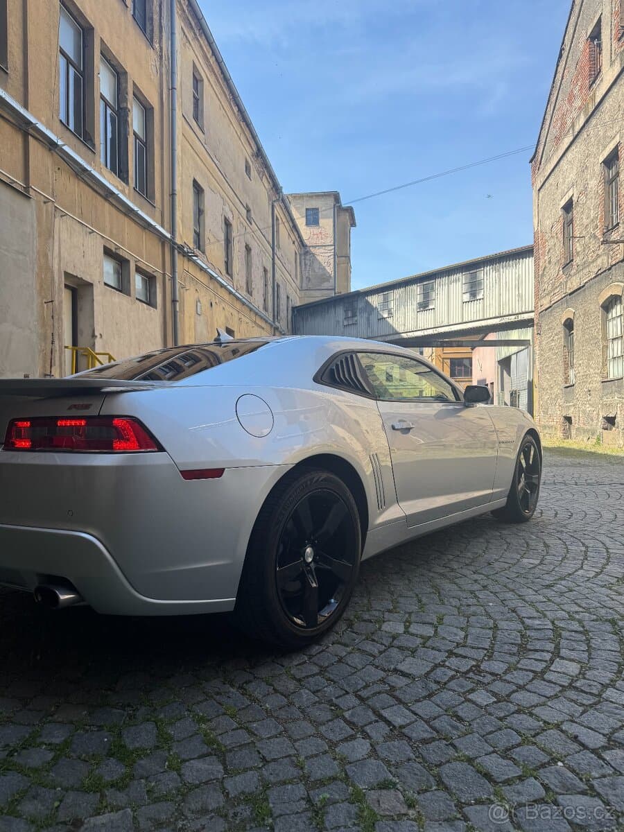 2015 Chevrolet CAMARO - 5