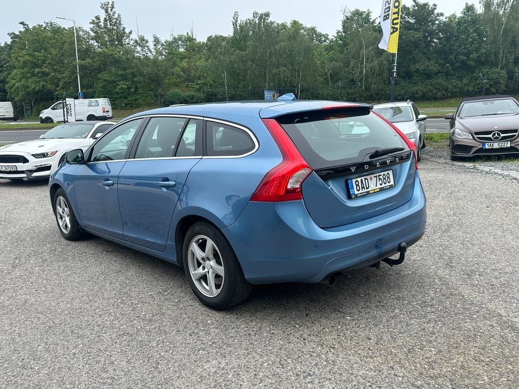 2016 Volvo V60 - 5