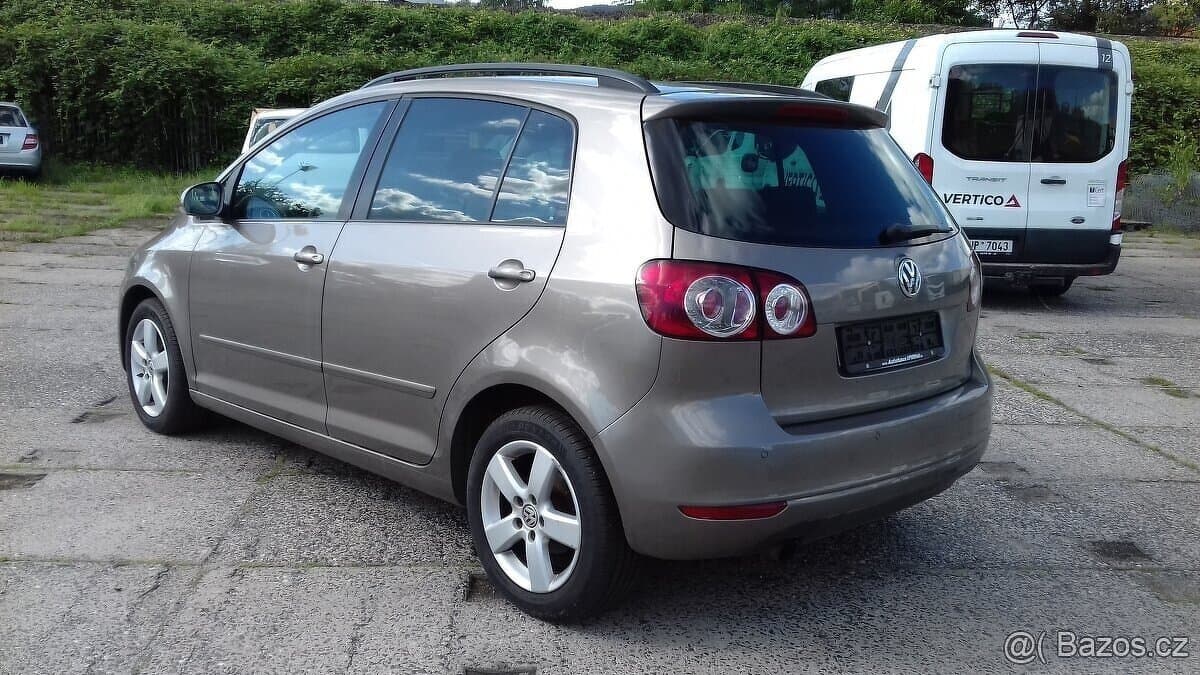 2011 Volkswagen GOLF - 5