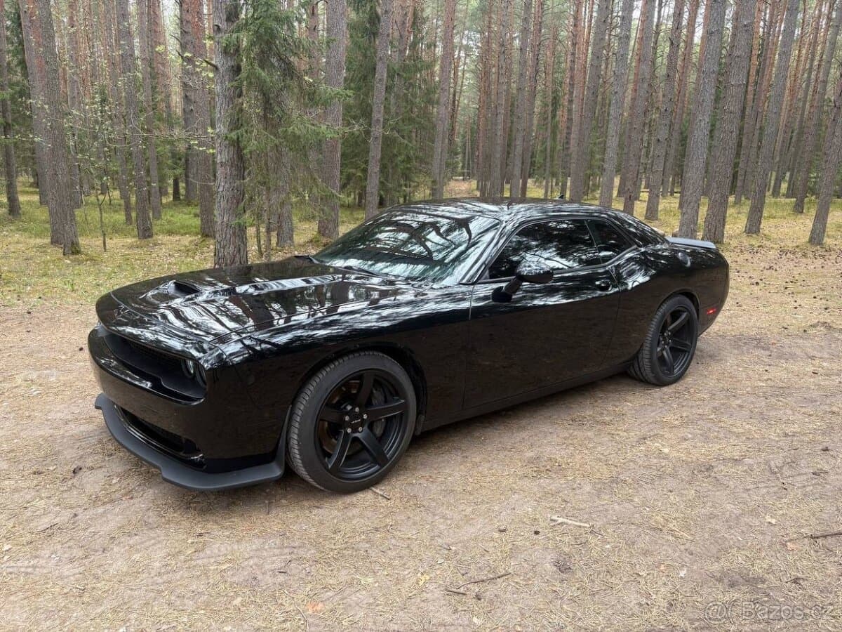 2017 Dodge CHALLENGER - 5