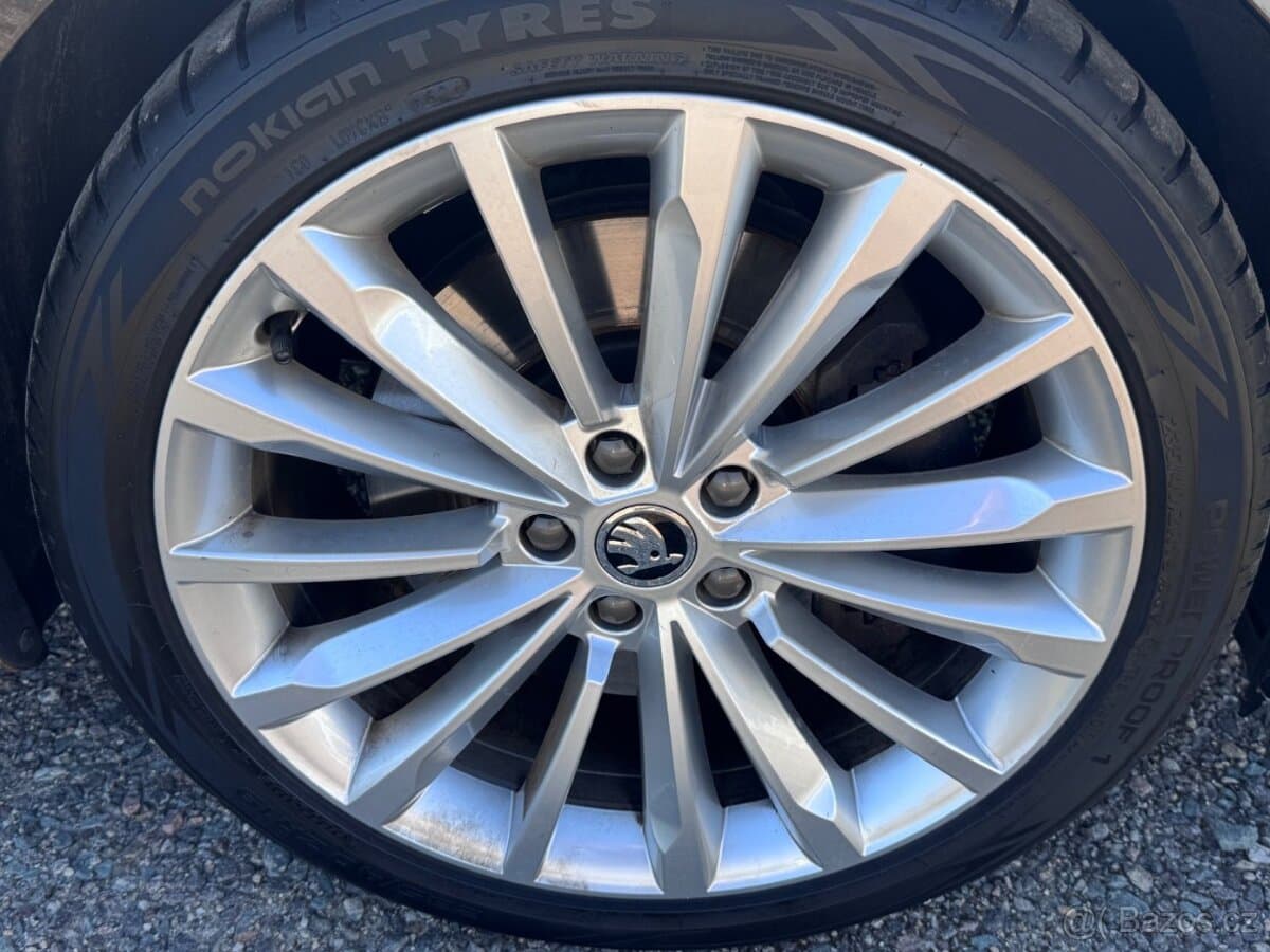 2015 Škoda SUPERB - 5