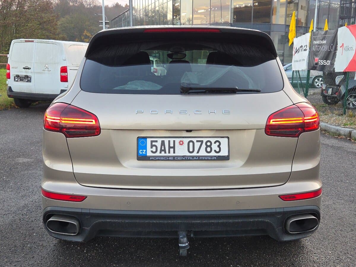 2016 Porsche CAYENNE - 5