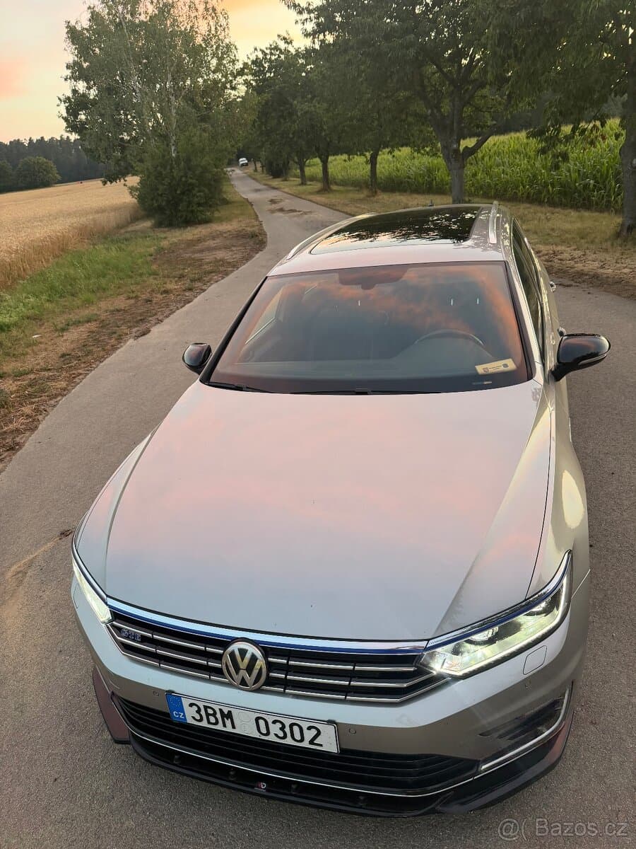 2016 Volkswagen PASSAT - 5
