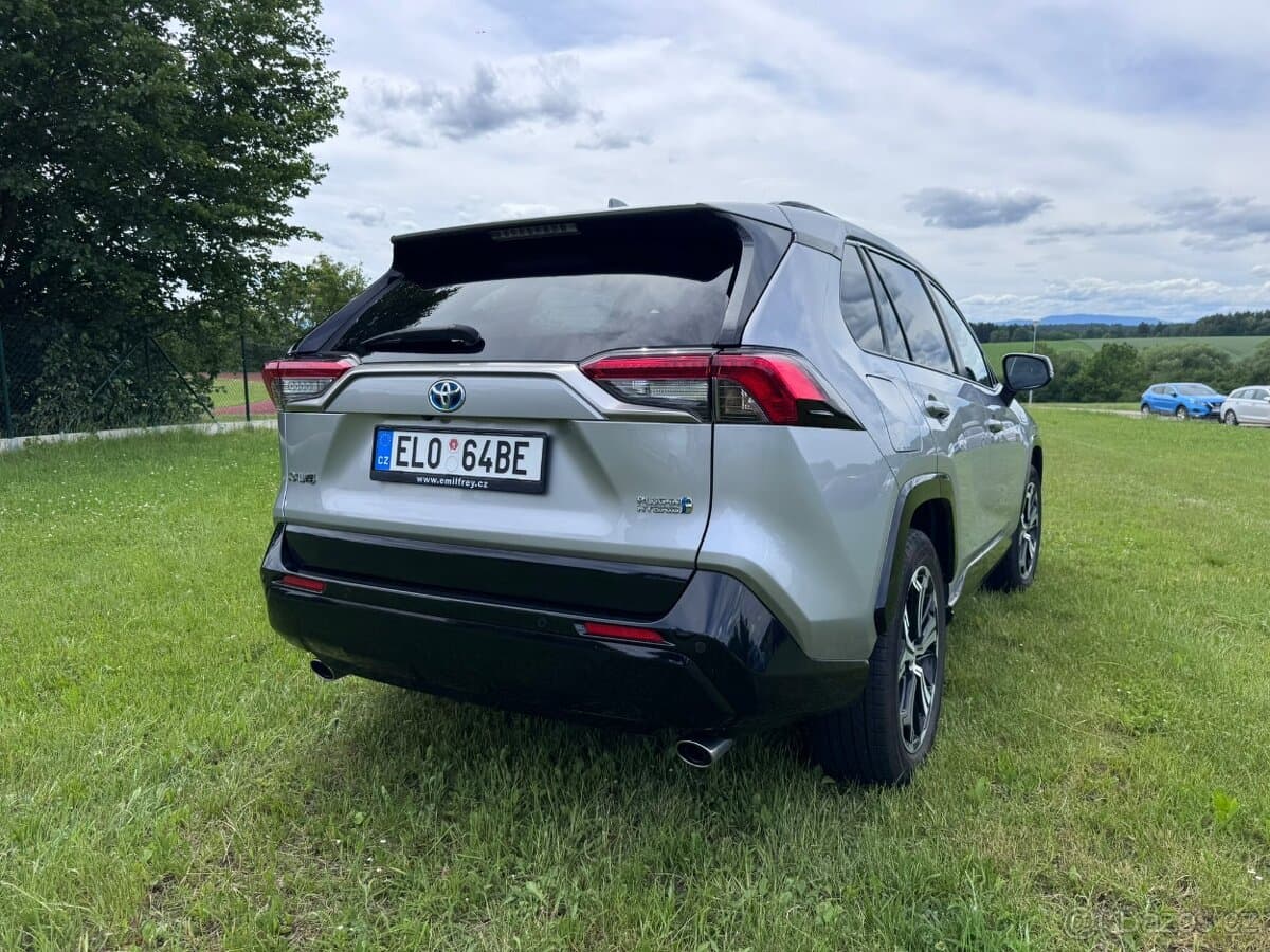 2022 Toyota RAV4 - 5