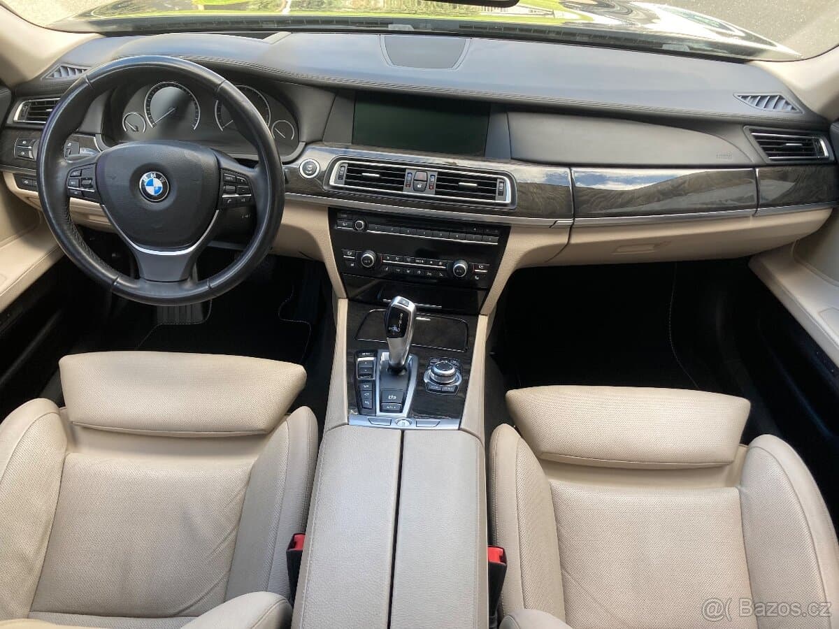 2010 BMW 7-SERIES - 5