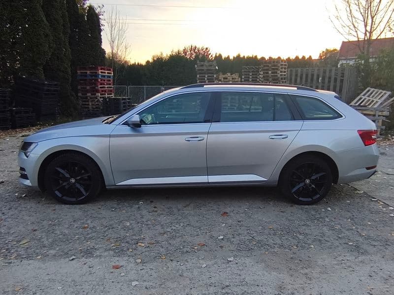 2022 Škoda SUPERB - 5