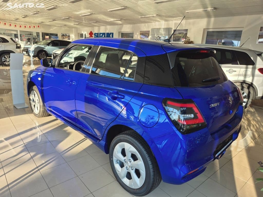 Suzuki SWIFT - 5
