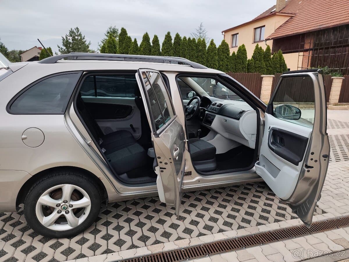 2011 Škoda FABIA - 5
