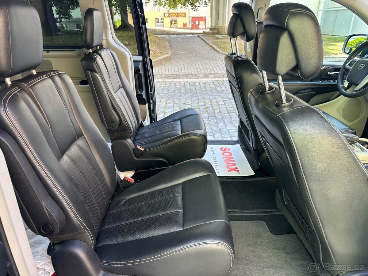 2012 Lancia VOYAGER - 5
