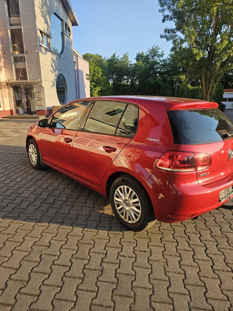2010 Volkswagen GOLF - 5