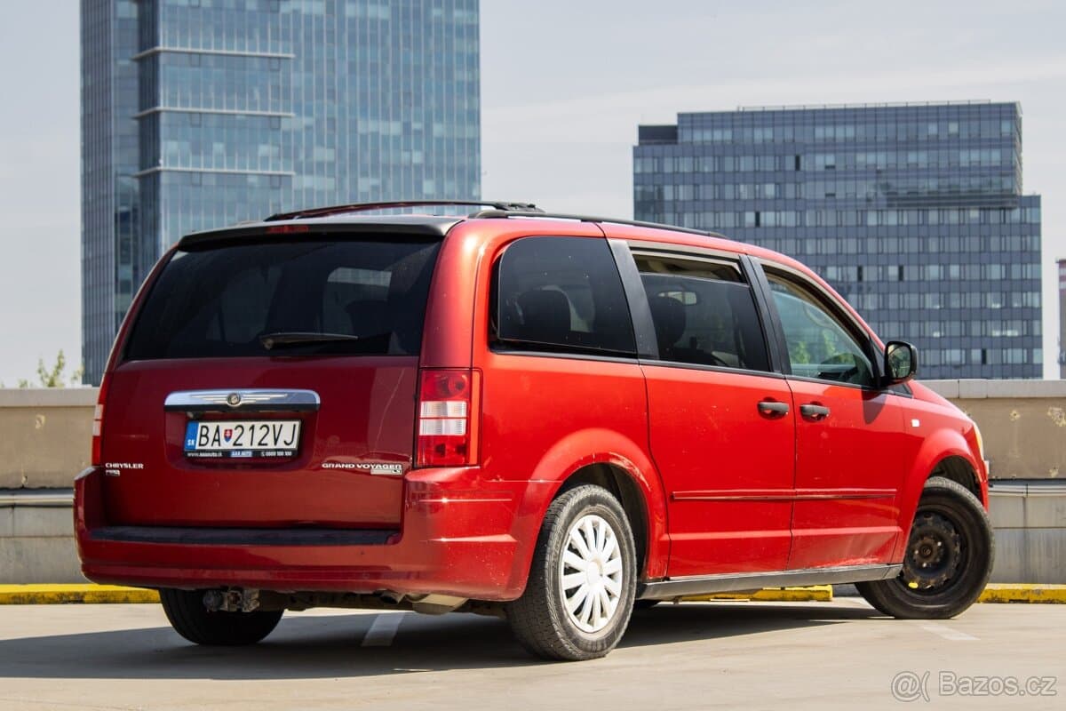 2009 Chrysler VOYAGER - 5