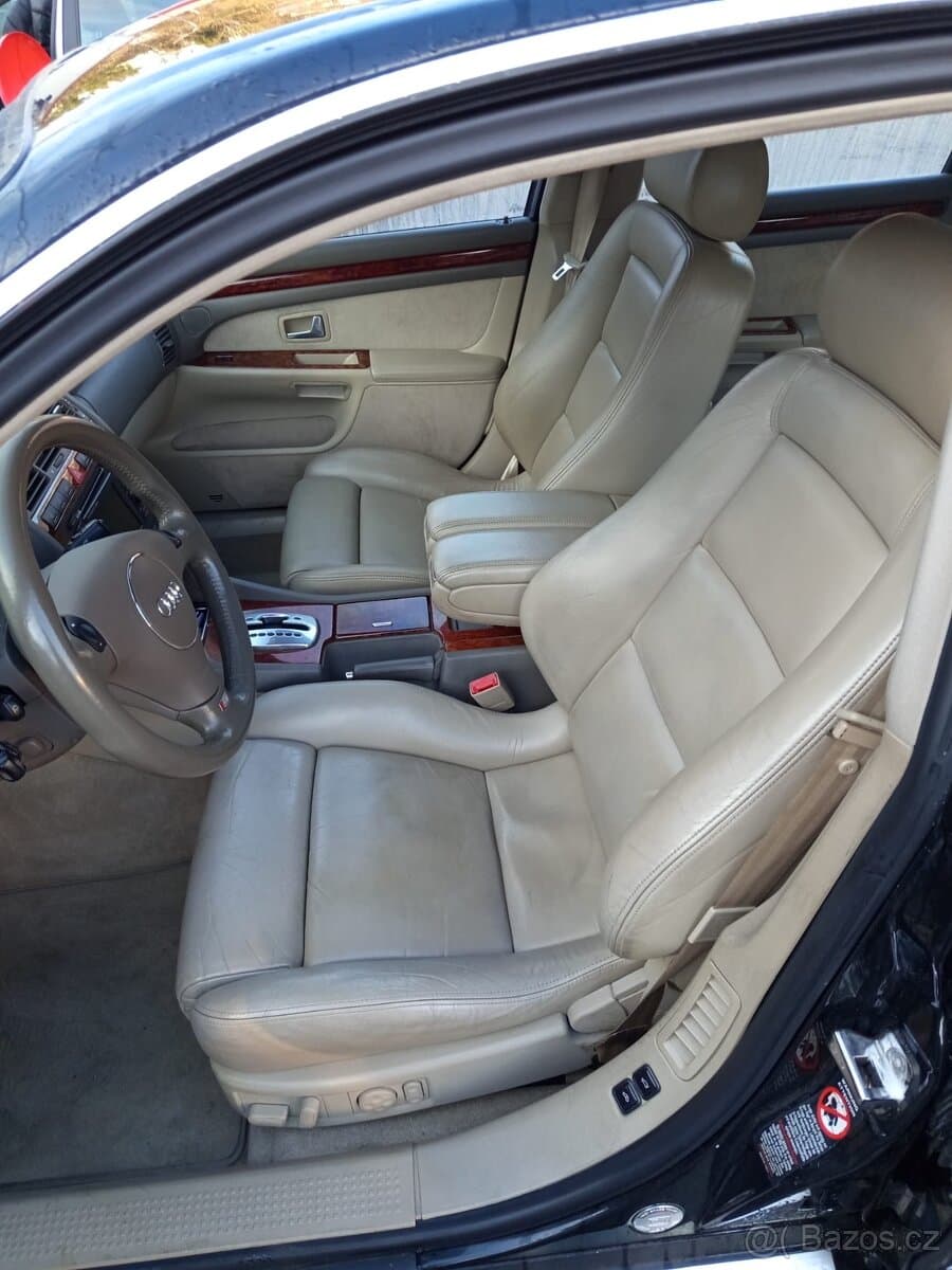2000 Audi S8 - 5