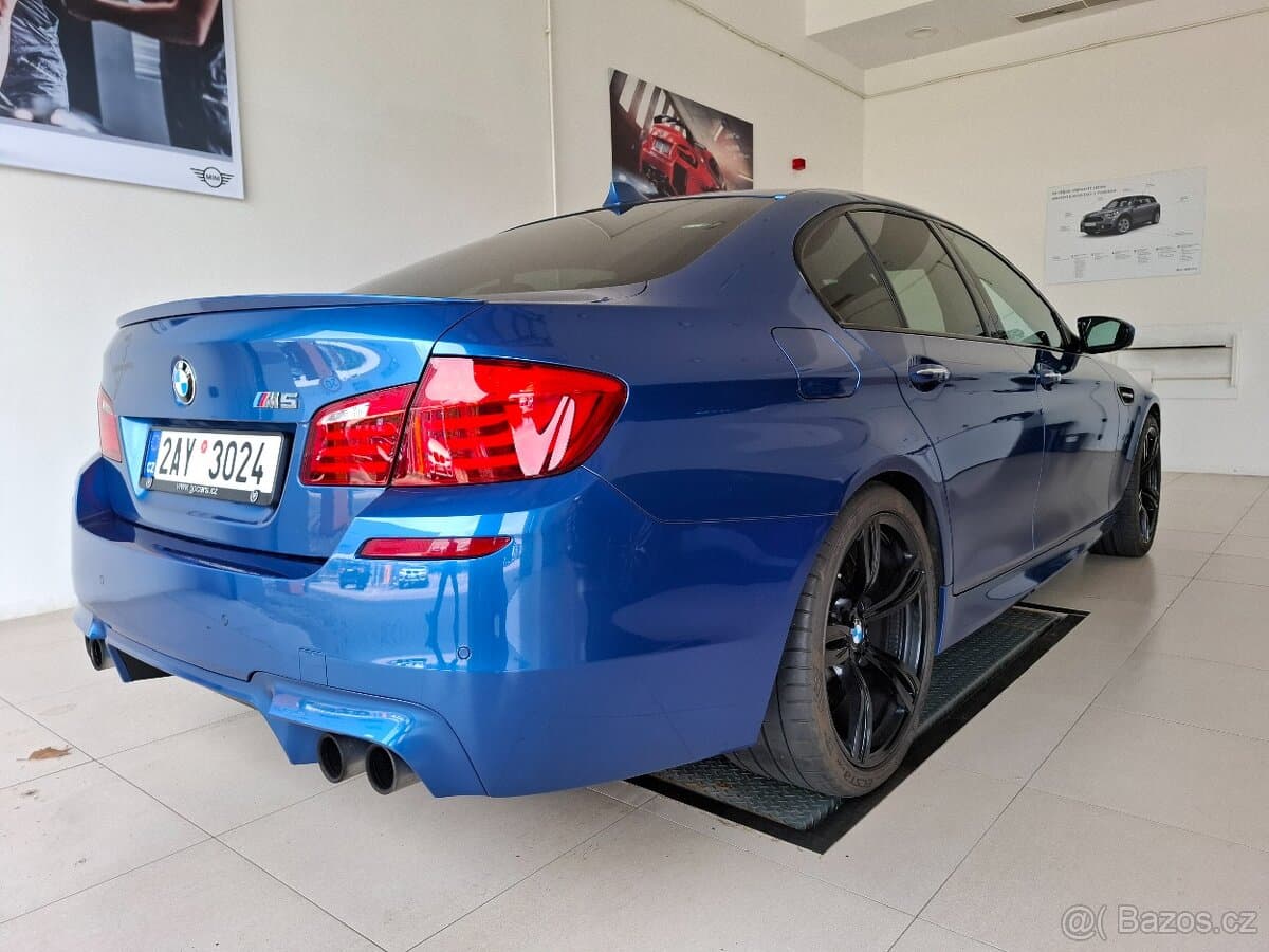 2012 BMW M5 - 5