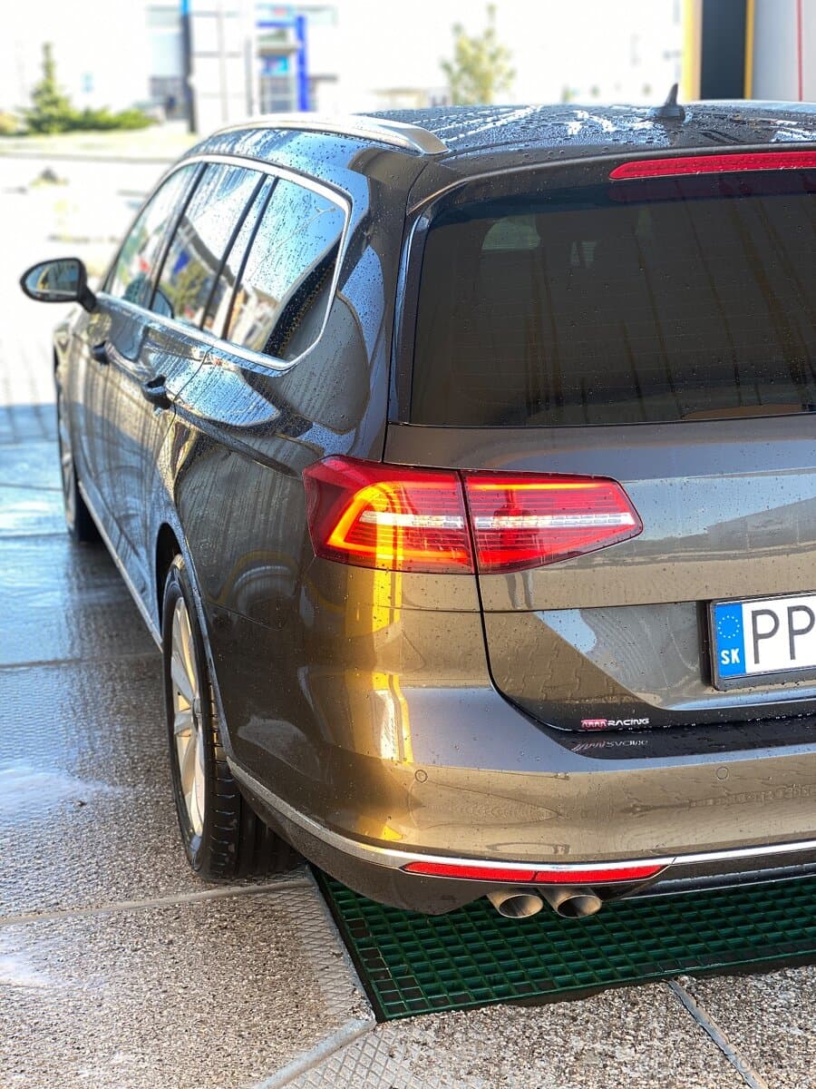 2015 Volkswagen PASSAT - 5