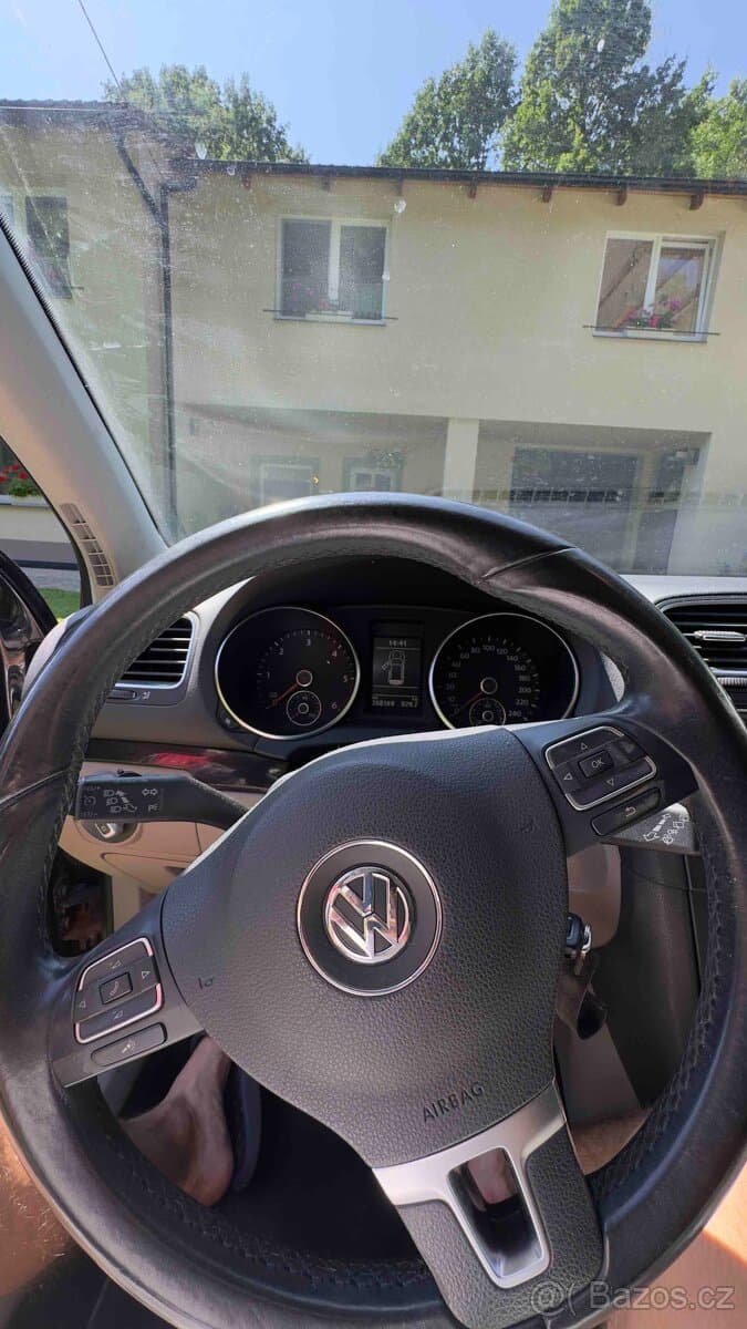 Volkswagen GOLF - 5