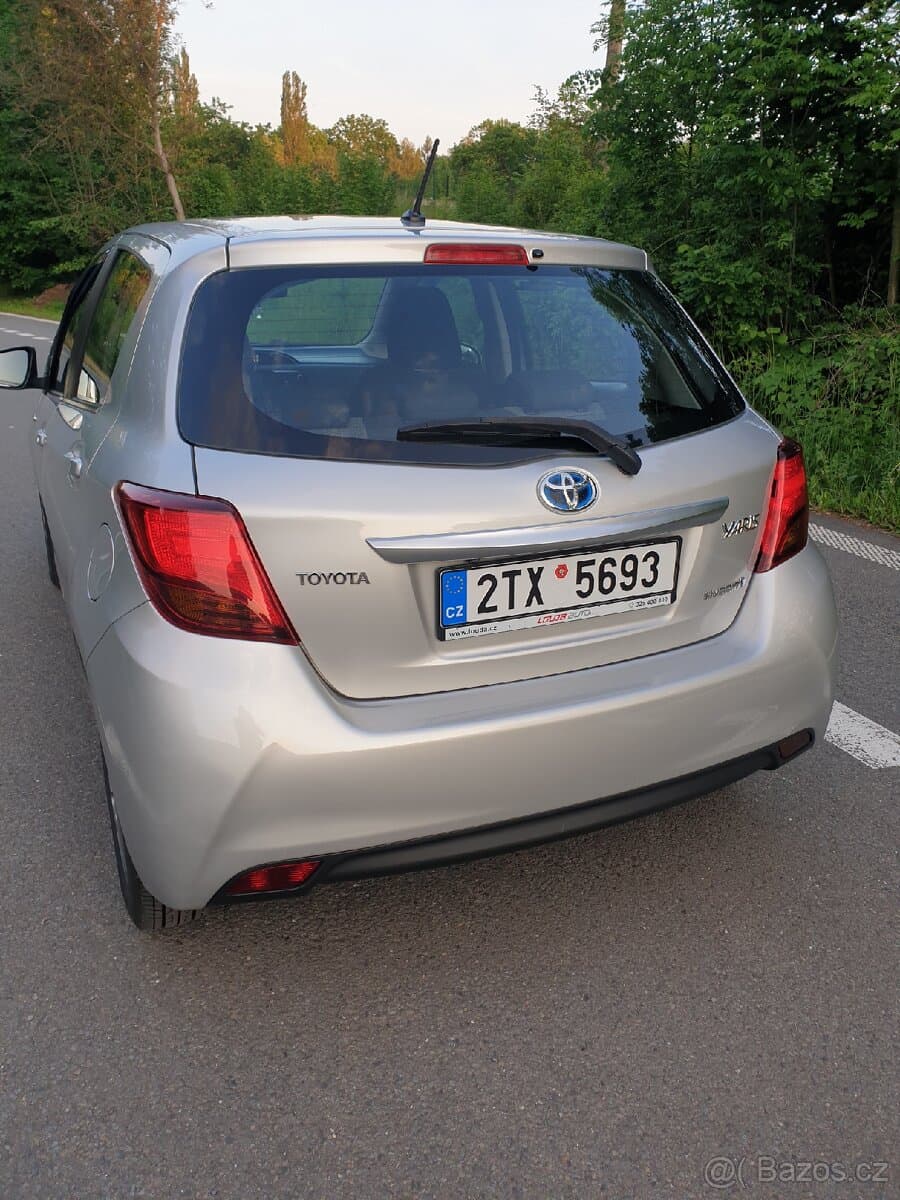 2015 Toyota YARIS - 5