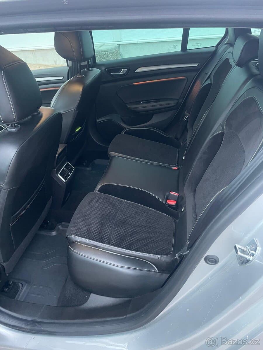 2017 Renault MEGANE - 5