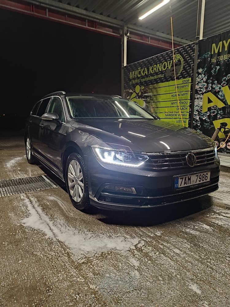 2019 Volkswagen PASSAT - 5
