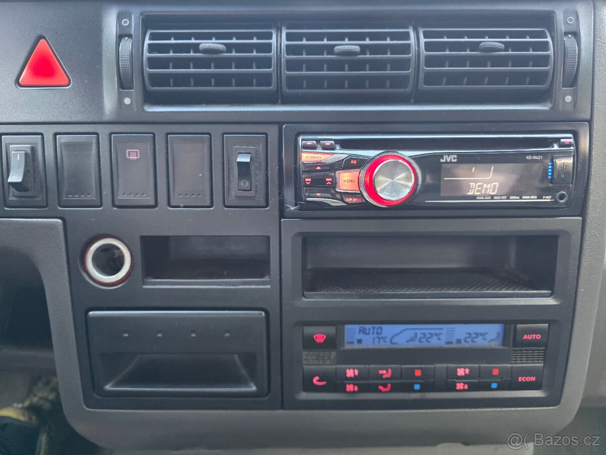 2000 Volkswagen CARAVELLE - 5