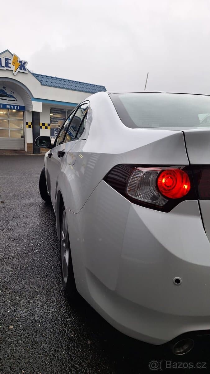 2010 Honda ACCORD - 5