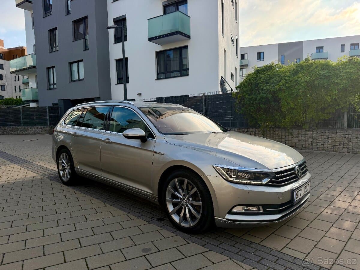 2016 Volkswagen PASSAT - 5