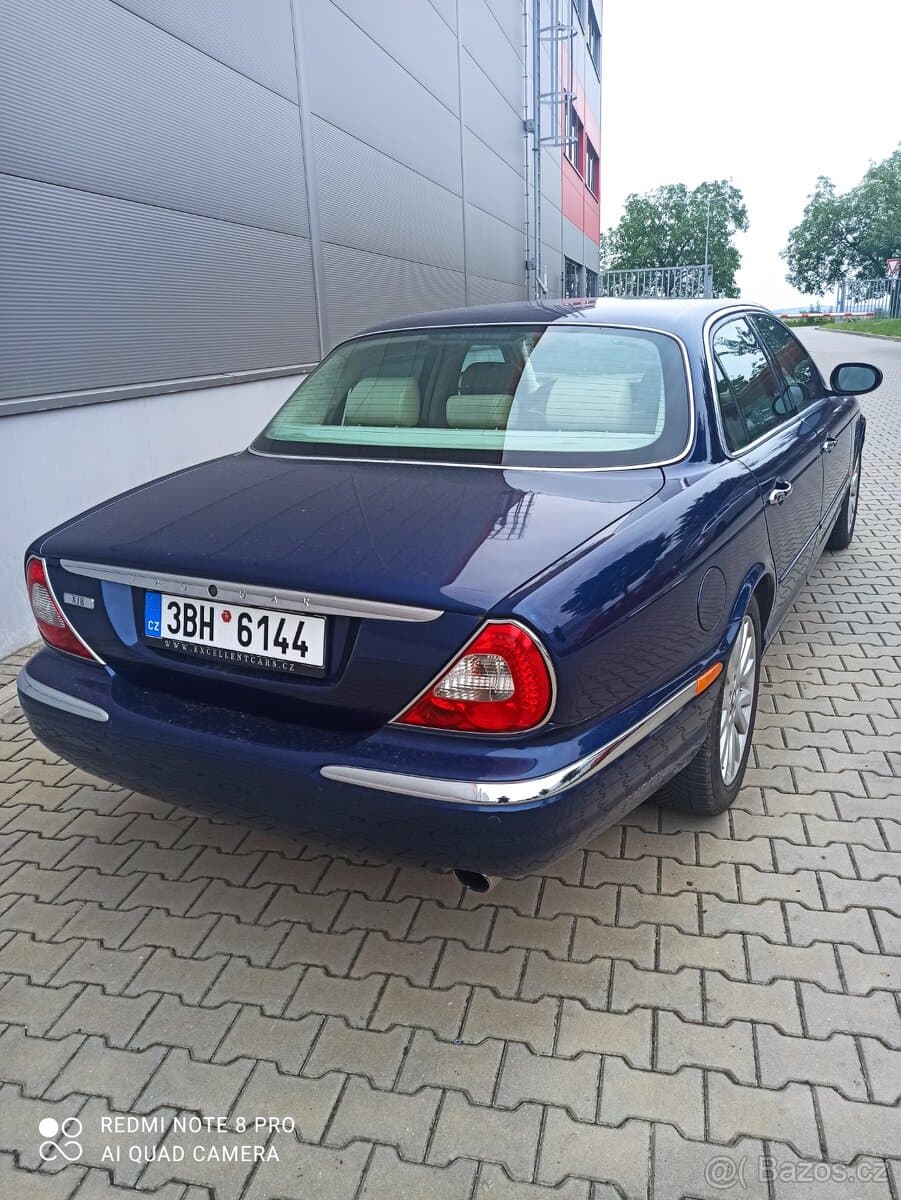 2004 Jaguar XJ - 5