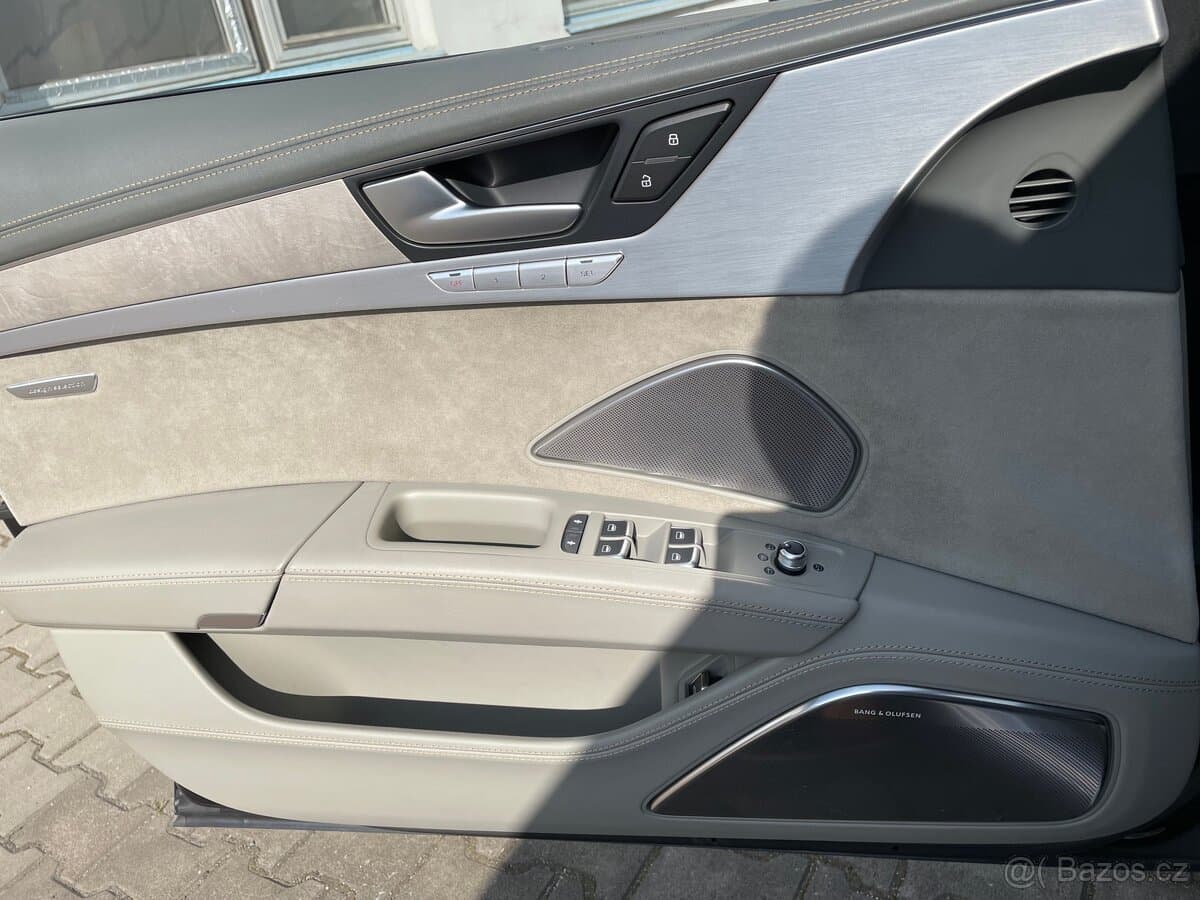 2015 Audi A8 - 5