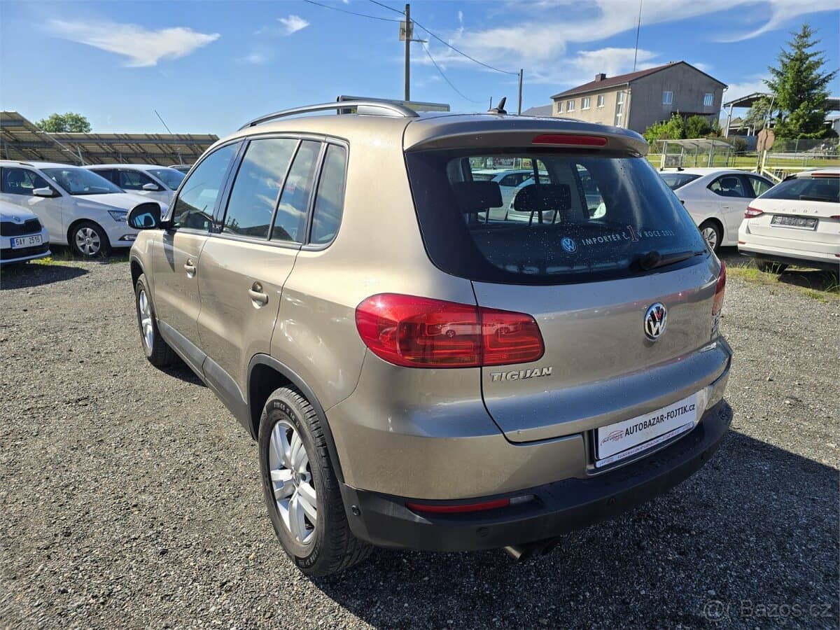 2012 Volkswagen TIGUAN - 5