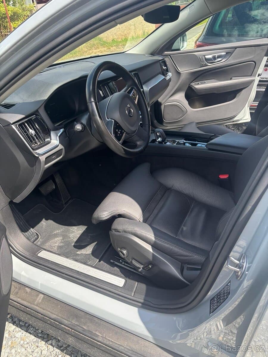 2024 Volvo V60 - 5