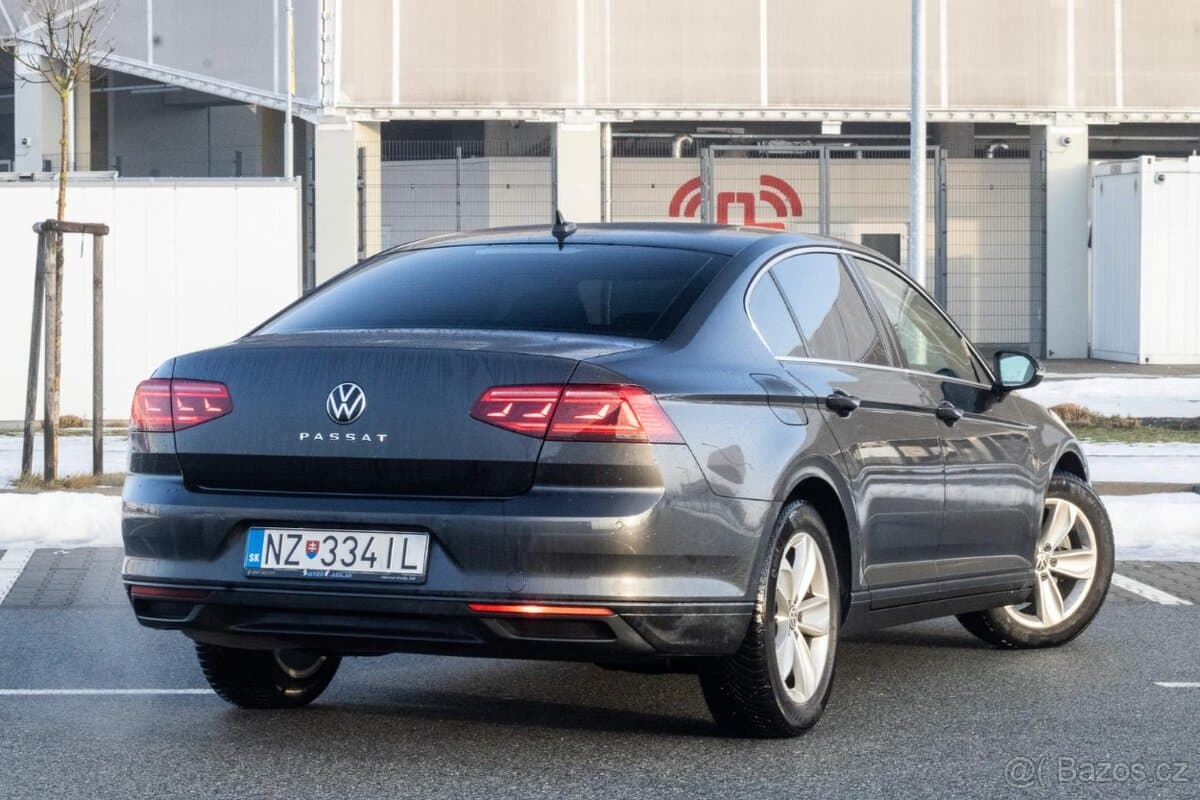 2020 Volkswagen PASSAT - 5