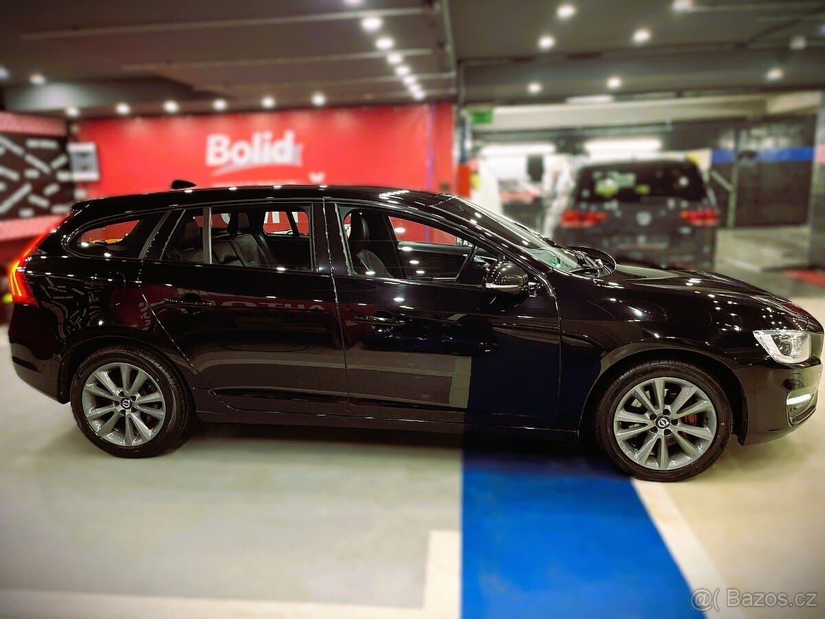 2018 Volvo V60 - 5