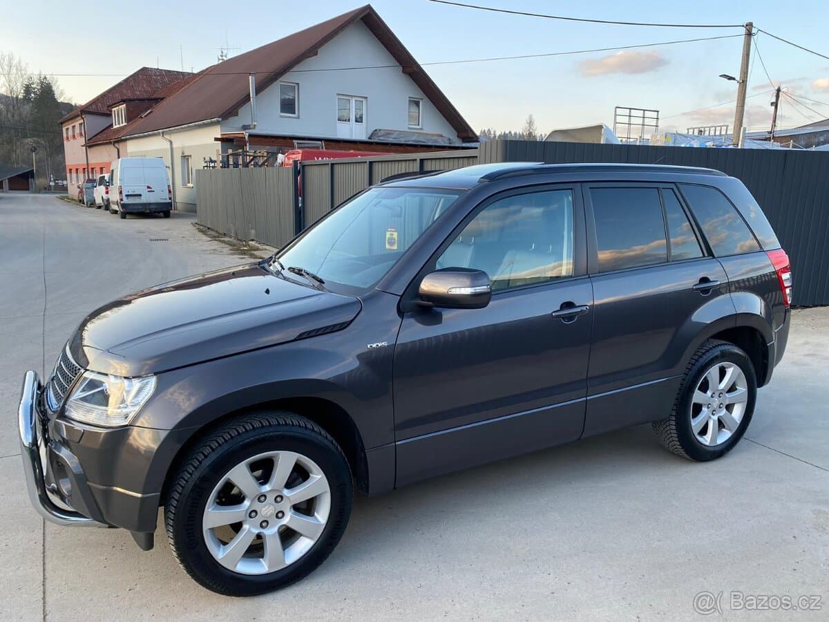 2010 Suzuki GRAND - 5