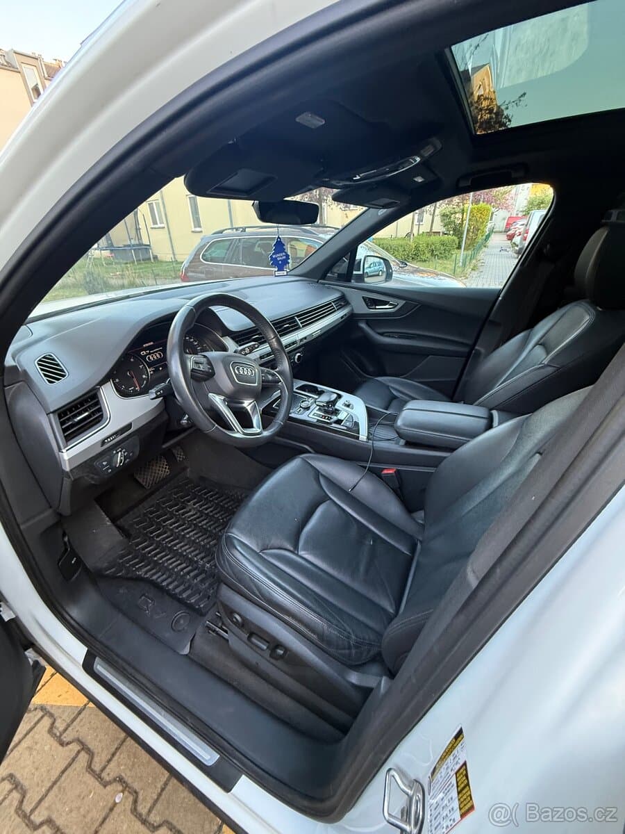 Audi Q7 - 5
